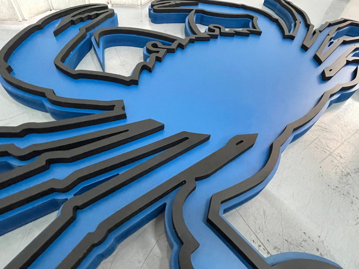 ป้ายพลาสวูดตัวนูน ตัวอักษร พิมพ์คมชัด ตัด CNC เรียบเนียน เหมาะสำหรับป้ายร้าน ป้ายบริษัท และงานตกแต่งที่โดดเด่น