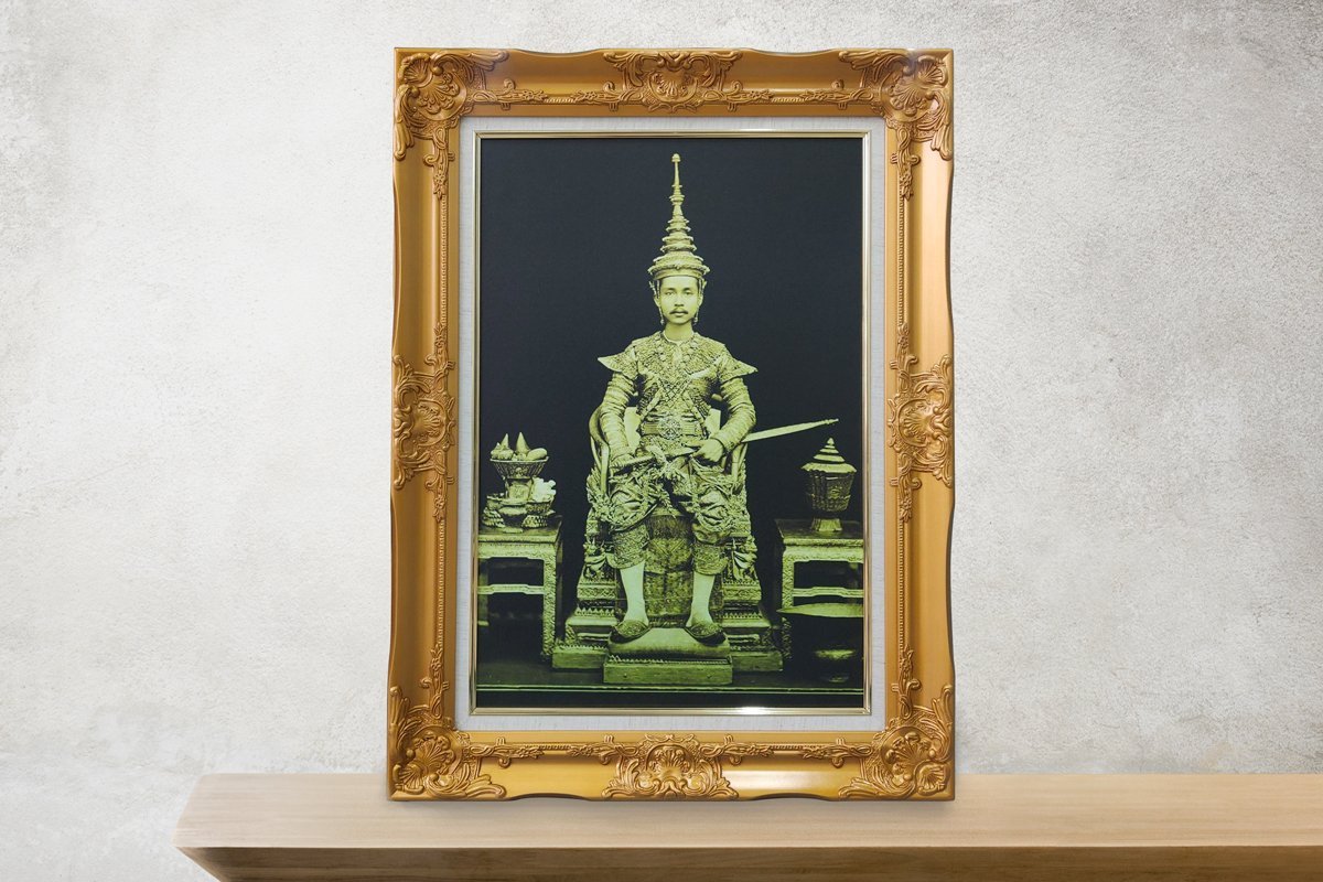 รูปติดผนัง ภาพแคนวาส และรูปกรอบลอย พิมพ์คมชัด สีสวยทนทาน เหมาะสำหรับตกแต่งบ้าน ร้านค้า และออฟฟิศ