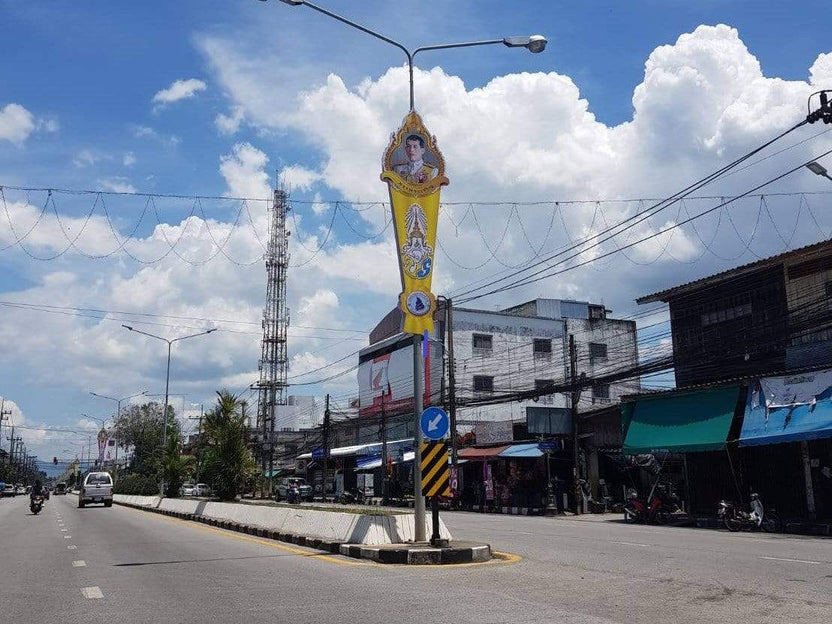 รับทำป้าย อยุธยา ออกแบบและผลิตป้ายโฆษณา ป้ายไฟ ป้ายอักษรโลหะ ป้ายร้านค้า พร้อมติดตั้งครบวงจร โดยทีมงานมืออาชีพ