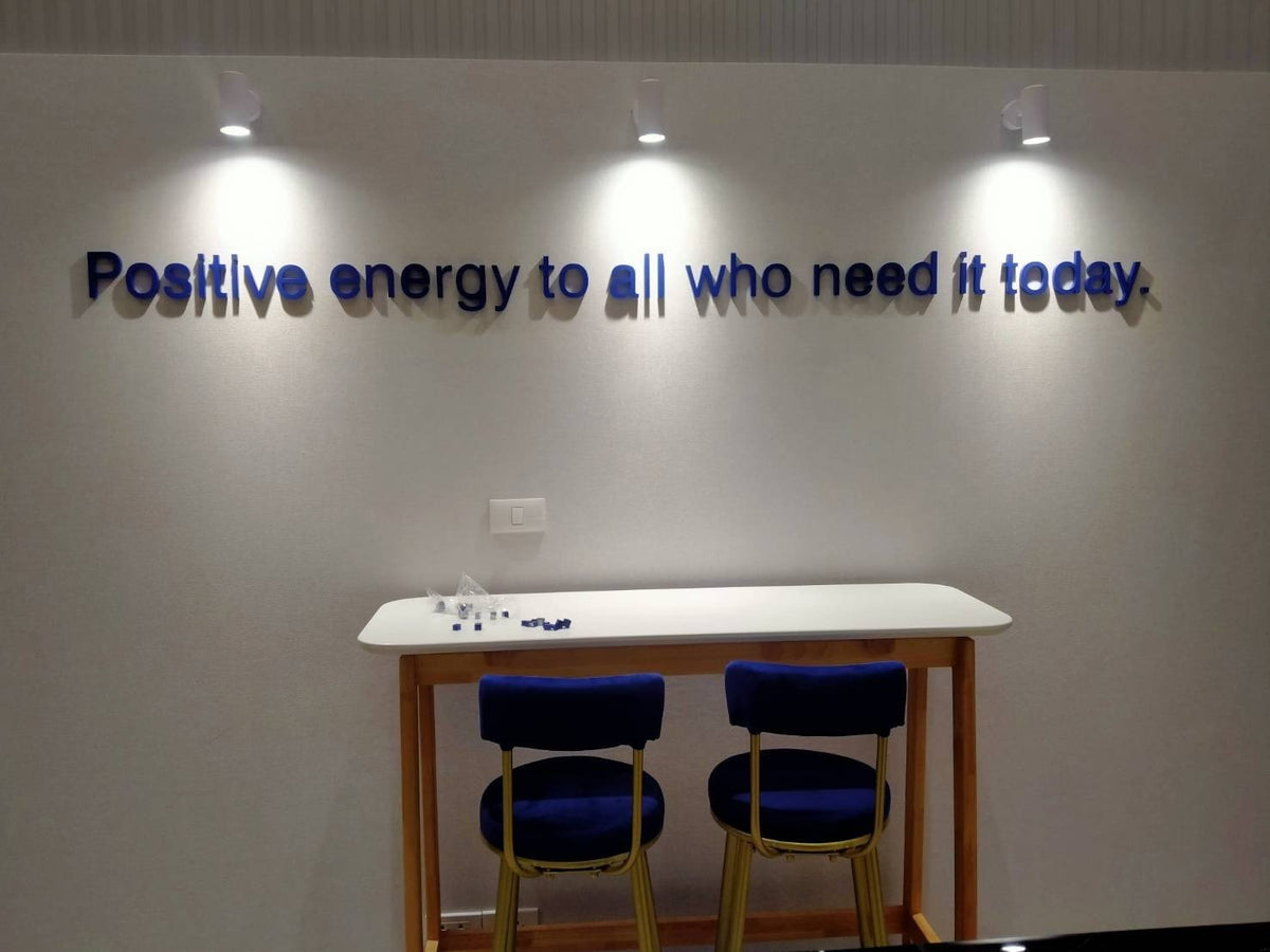 ป้ายไดคัทอะคริลิค ตัวนูน พิมพ์คมชัด ดีไซน์สวยหรู แข็งแรงทนทาน เหมาะสำหรับป้ายบริษัท ป้ายร้านค้า และงานตกแต่งอาคาร