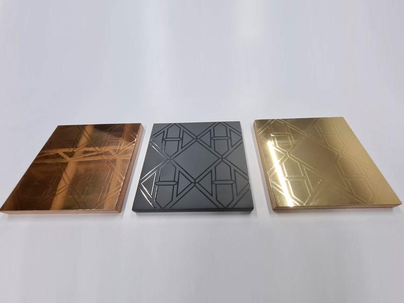 พิมพ์สกรีนยูวี รับสกรีนโลโก้ Print UV Inkjet งานพิมพ์คมชัด ทนทาน เหมาะสำหรับวัสดุหลากหลาย เช่น ไม้ โลหะ และอะคริลิค