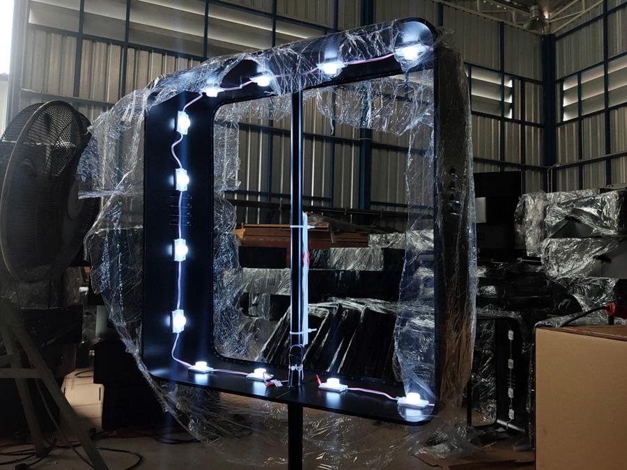 ป้ายไฟสำเร็จรูป Light Box ดีไซน์กะทัดรัด ติดตั้งง่าย สว่างคมชัด เหมาะสำหรับป้ายโฆษณา หน้าร้าน และงานโปรโมชัน