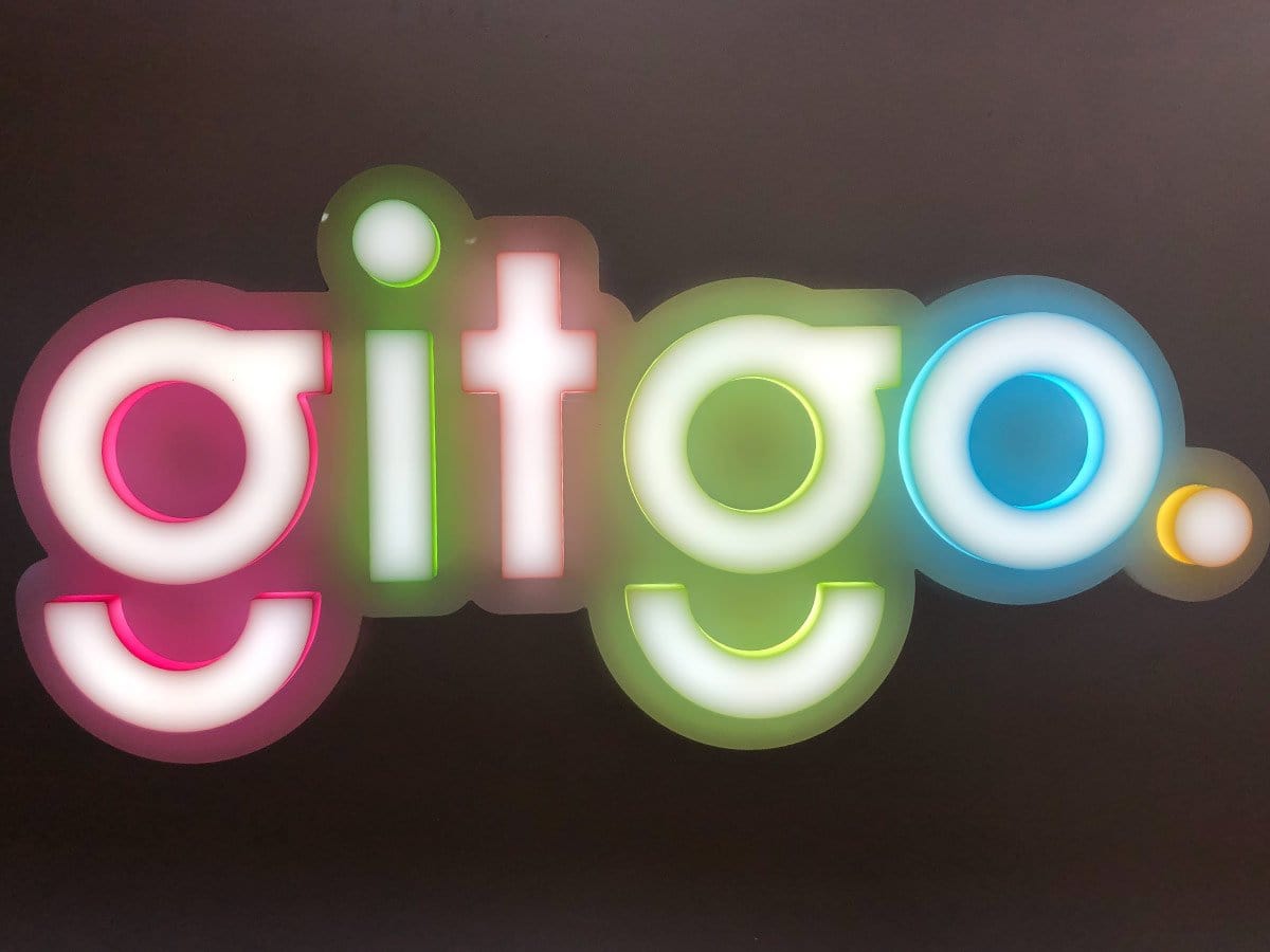 ป้ายโลโก้ (Logo Signage) - Octopus Media Solutions