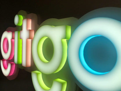ป้ายโลโก้ (Logo Signage) - Octopus Media Solutions