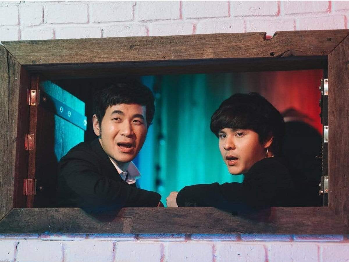 รับถ่ายภาพบุคคล ถ่ายภาพคน ไม่ว่าจะโปสเตอร์ ไวนิล ป้ายโฆษณา ภาพงานแต่ง ใส่กรอบตั้งโชว์ ถ่ายได้หลากหลายแนว หลายอารมณ์ความรู้สึก