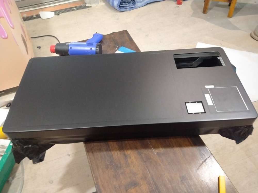 สติ๊กเกอร์ติดเฟอร์นิเจอร์ Sticker Wrap ตู้อุปกรณ์ - Octopus Media Solutions