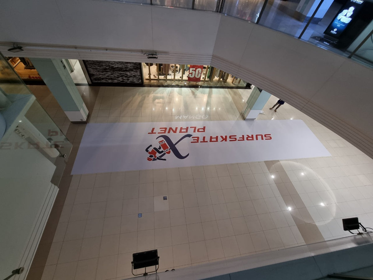 สติ๊กเกอร์ติดพื้น และสติ๊กเกอร์ติดทางเดิน พิมพ์คมชัด กันลื่น ทนทาน เหมาะสำหรับงานประชาสัมพันธ์ ป้ายบอกทาง และงานอีเวนต์