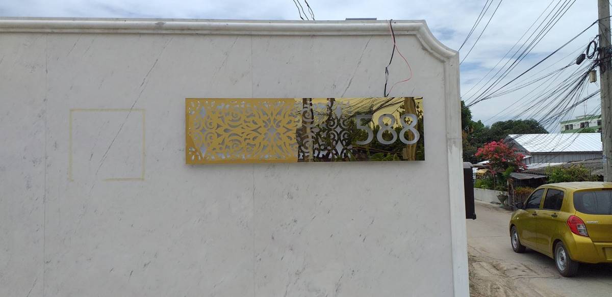 ป้ายไฟตัวอักษร ป้ายไฟสแตนเลส - Octopus Media Solutions