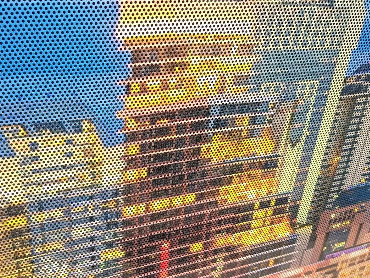 สติ๊กเกอร์ซีทรู See-through One Way Vision มองทะลุจากด้านในได้ พิมพ์คมชัด เหมาะสำหรับติดกระจกอาคารและรถยนต์