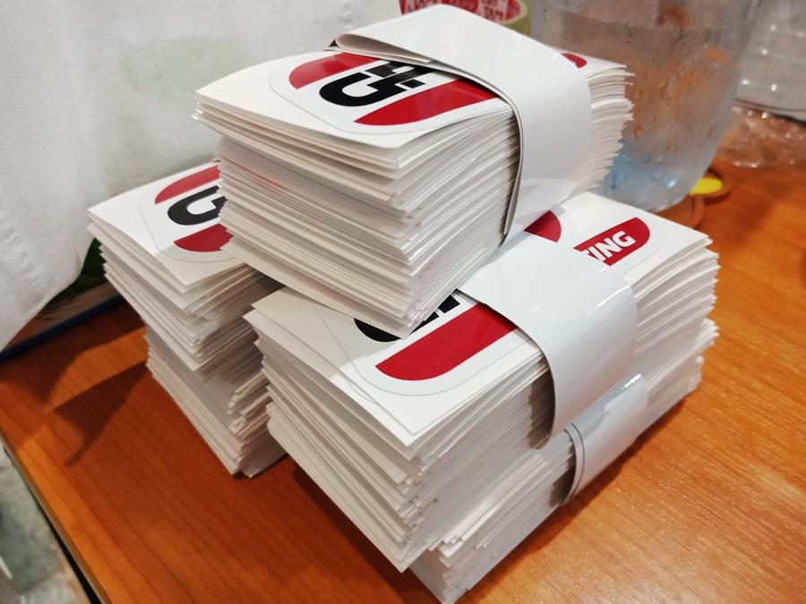Sticker PVC สติ๊กเกอร์พิมพ์ลาย ไดคัทตัดแยกชิ้นเป็นดวง ๆ สติ๊กเกอร์เป็นชิ้นๆ รับพิมพ์อิงค์เจ็ท