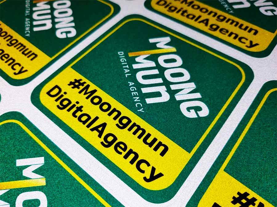 สติ๊กเกอร์สะท้อนแสง 3M Reflective Sticker คุณภาพสูง มองเห็นชัดเจน เหมาะสำหรับป้ายจราจร ความปลอดภัย และงานตกแต่งรถ