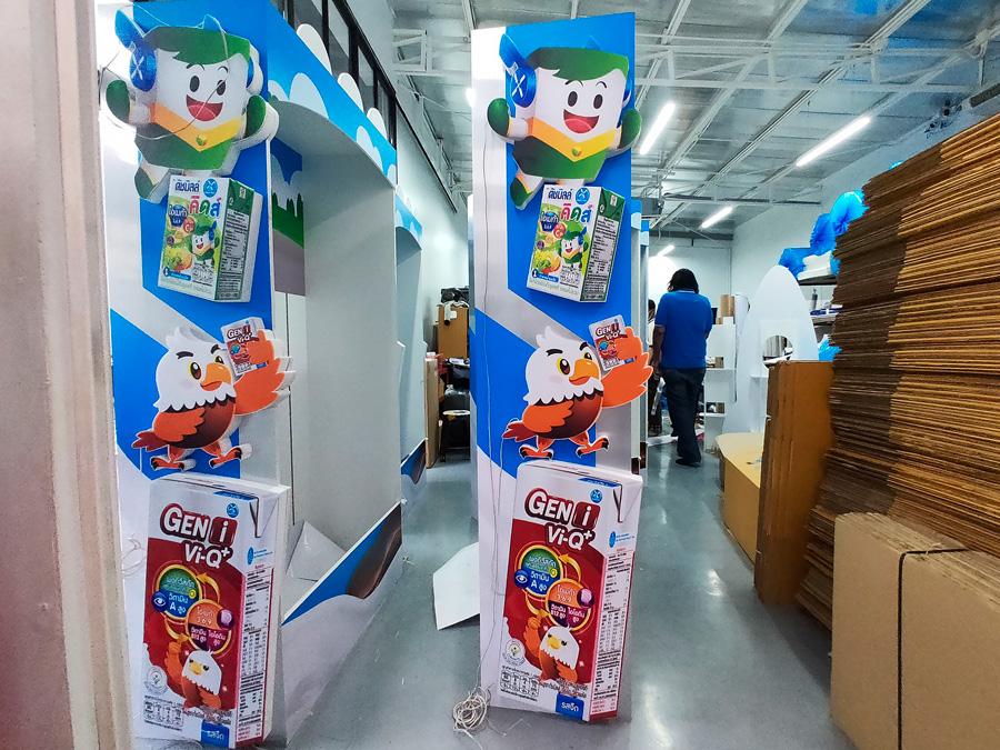 สติ๊กเกอร์ติดเฟอร์นิเจอร์ Sticker Wrap ตู้อุปกรณ์ - Octopus Media Solutions