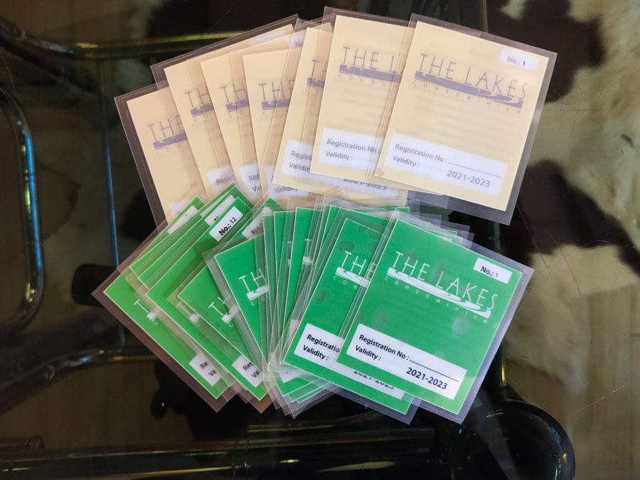 ป้ายสูญญากาศ ติดกระจกรถ สติ๊กเกอร์เข้าออกหมู่บ้าน