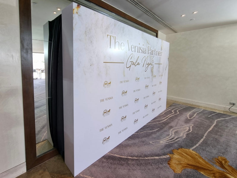 Backdrop ไม้ แบคดรอปโครงไม้ ใช้เป็นฉากเวทีและฉากถ่ายภาพ ดีไซน์แข็งแรง สวยงาม เหมาะสำหรับงานอีเวนต์และงานแต่งงาน