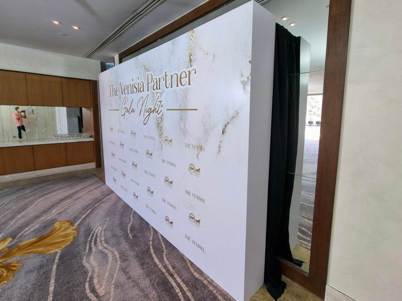 Backdrop ไม้ แบคดรอปโครงไม้ ใช้เป็นฉากเวทีและฉากถ่ายภาพ ดีไซน์แข็งแรง สวยงาม เหมาะสำหรับงานอีเวนต์และงานแต่งงาน