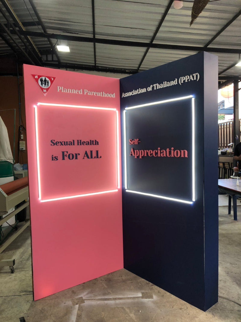 Backdrop ไม้ แบคดรอปโครงไม้ ใช้เป็นฉากเวทีและฉากถ่ายภาพ ดีไซน์แข็งแรง สวยงาม เหมาะสำหรับงานอีเวนต์และงานแต่งงาน