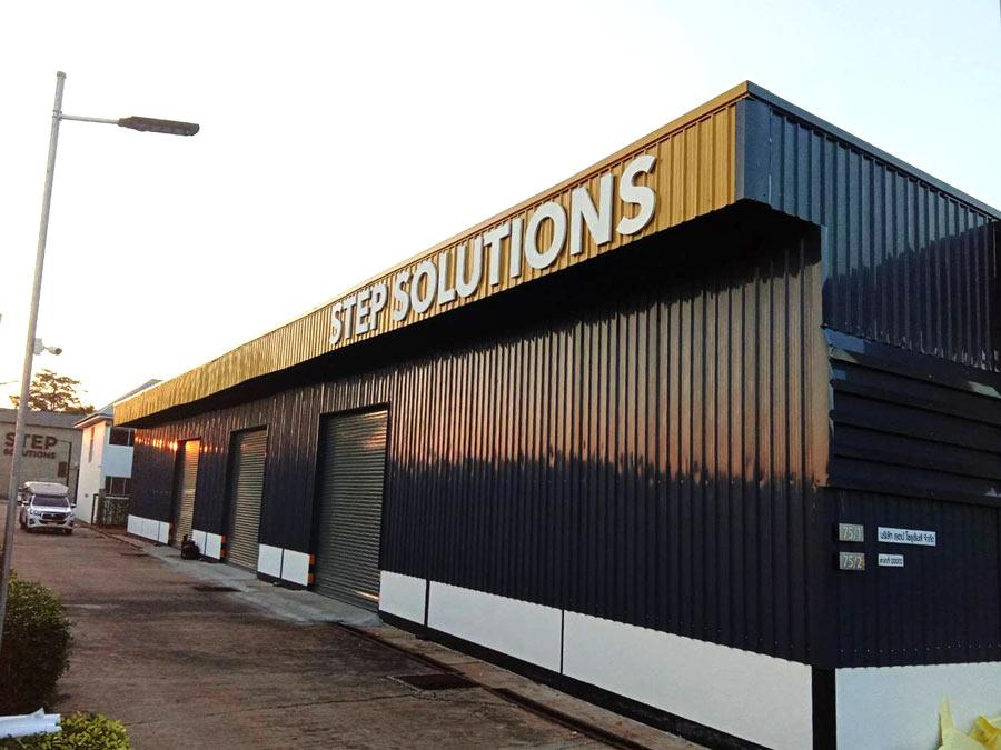 ป้ายอักษรโลหะ และป้ายโลโก้ ดีไซน์หรูหรา แข็งแรง ทนทาน เหมาะสำหรับป้ายบริษัท ร้านค้า และงานตกแต่งอาคาร