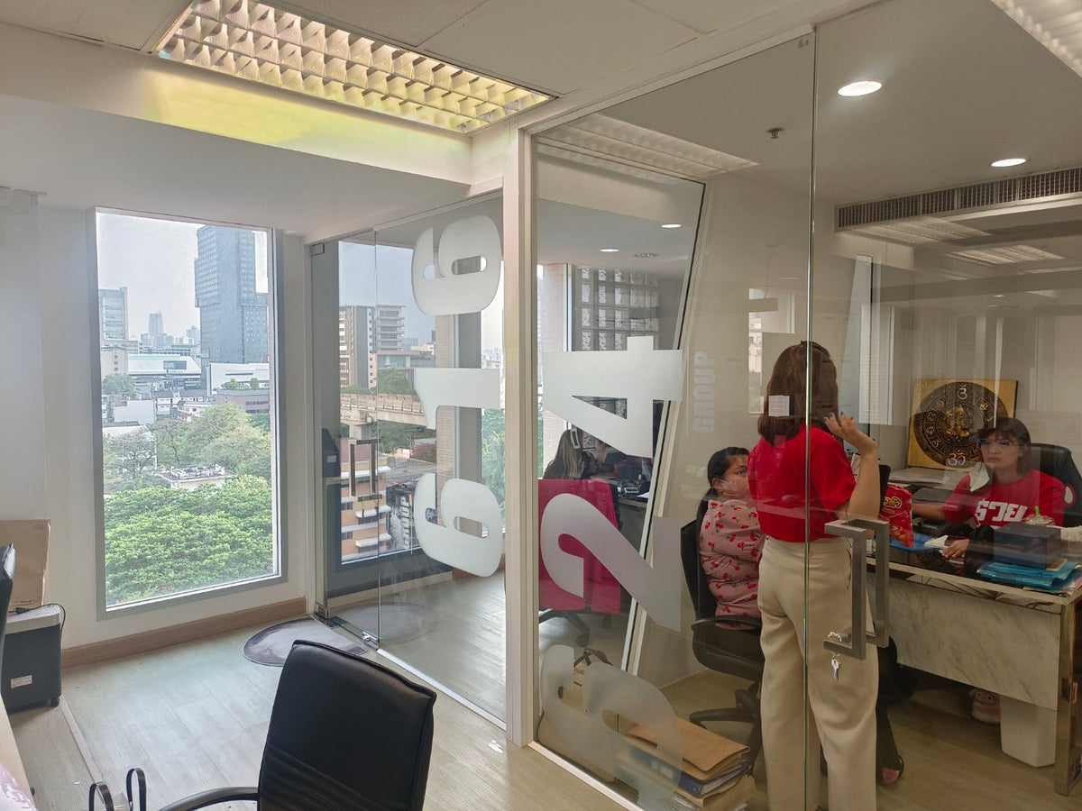 สติกเกอร์ฝ้าขุ่นติดกระจก พิมพ์สี Inkjet สติกเกอร์พิมพ์ลาย