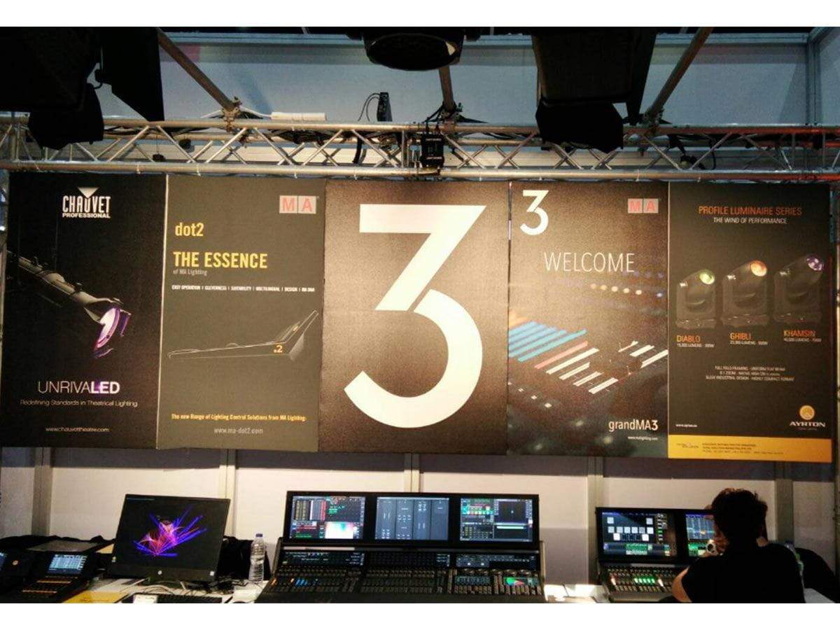 พิมพ์สกรีนยูวี รับสกรีนโลโก้ Print UV Inkjet งานพิมพ์คมชัด ทนทาน เหมาะสำหรับวัสดุหลากหลาย เช่น ไม้ โลหะ และอะคริลิค