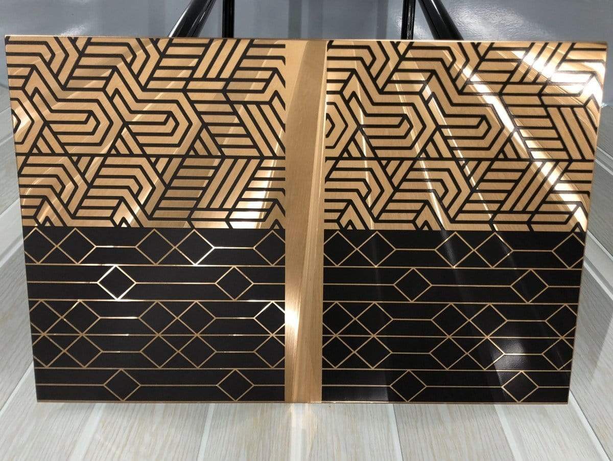 พิมพ์สกรีนยูวี รับสกรีนโลโก้ Print UV Inkjet งานพิมพ์คมชัด ทนทาน เหมาะสำหรับวัสดุหลากหลาย เช่น ไม้ โลหะ และอะคริลิค