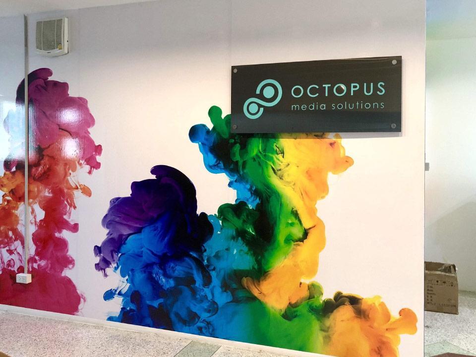 สติ๊กเกอร์ติดผนังห้อง และผนังปูน Wall Sticker พิมพ์ลายคมชัด ติดตั้งง่าย เหมาะสำหรับตกแต่งบ้าน ร้านค้า และออฟฟิศ