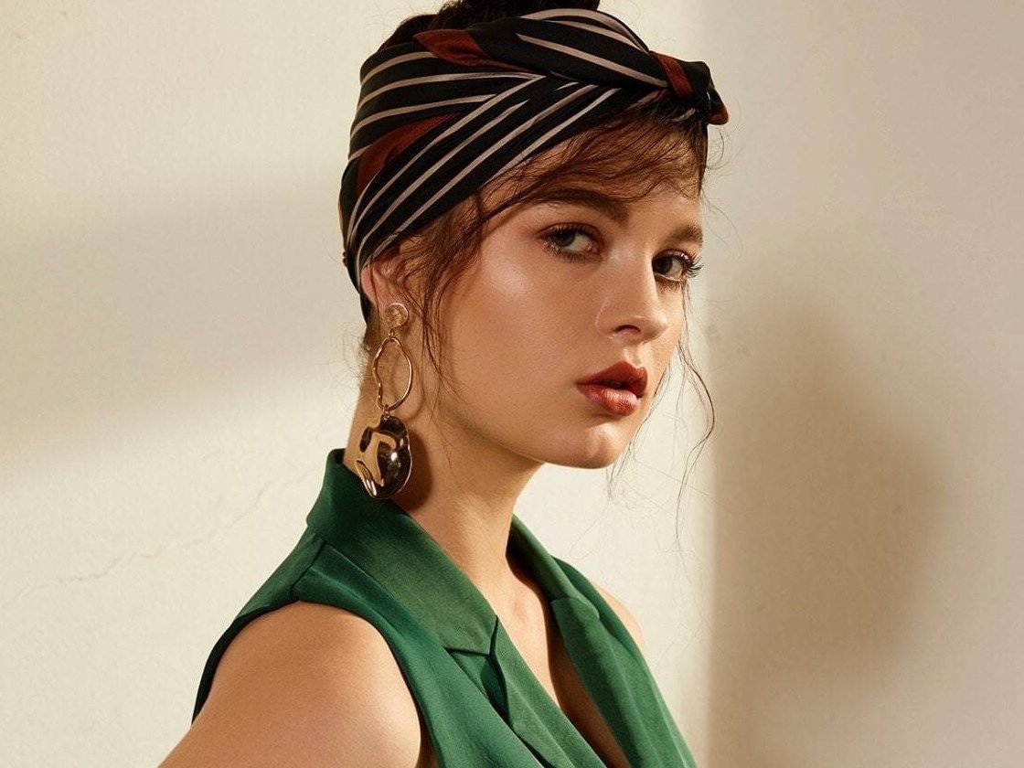 ถ่ายภาพแฟชั่น (Fashion) รับถ่ายภาพแฟชั่น close up หน้าดารา ชุดสีเขียว