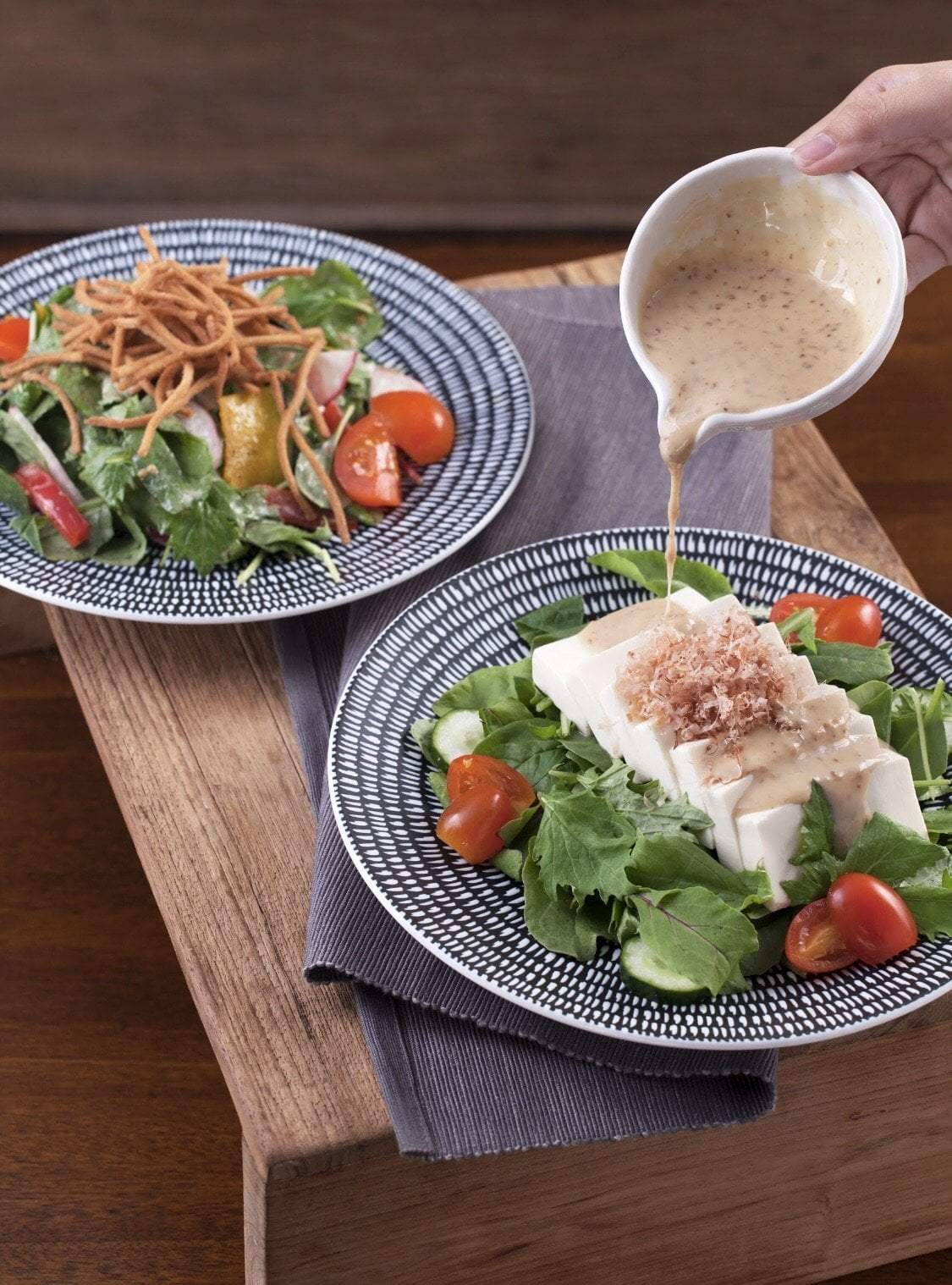 ถ่ายภาพอาหาร (Food & Menu) อาหารญี่ปุ่น กำลังเทซอส compose food stylist