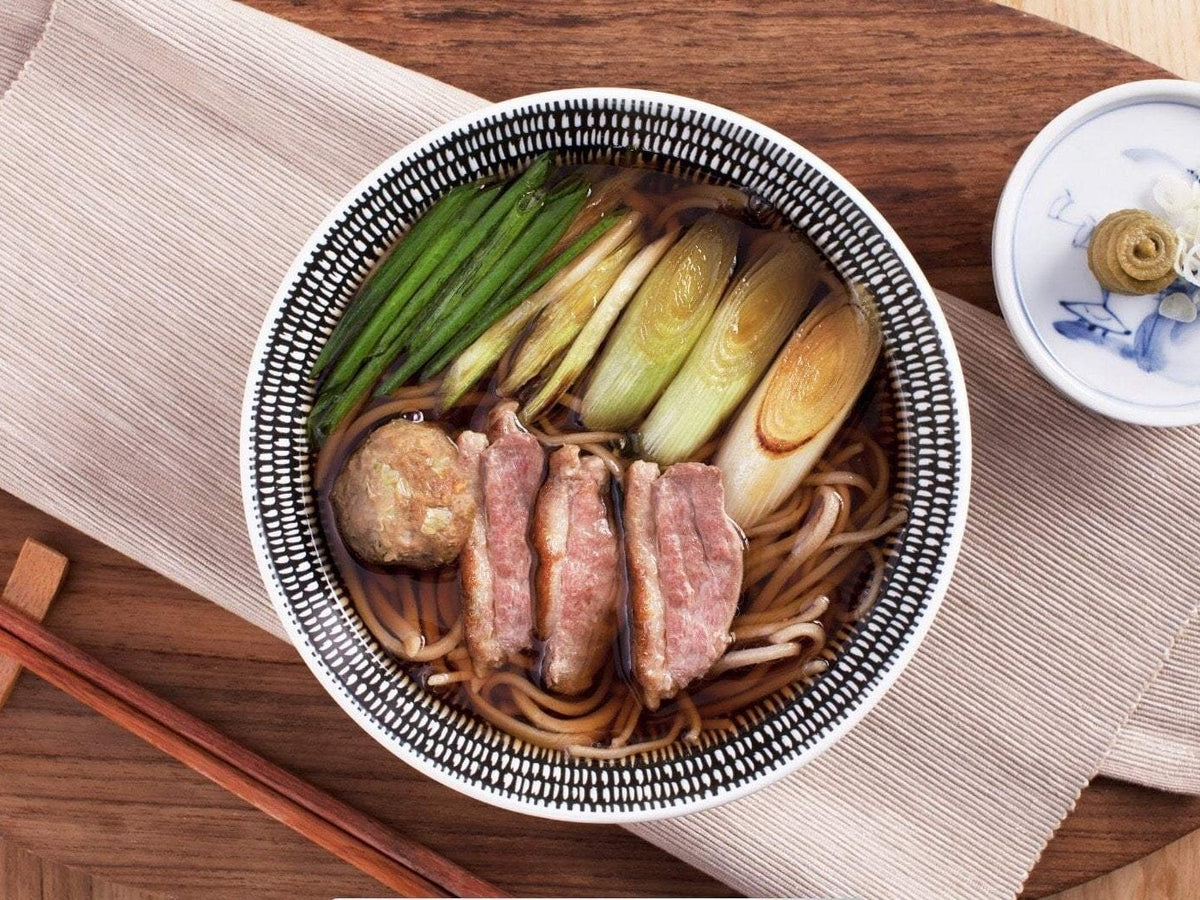 ถ่ายภาพอาหาร (Food & Menu) ราเมนในชาม มุมบน top view food stylist