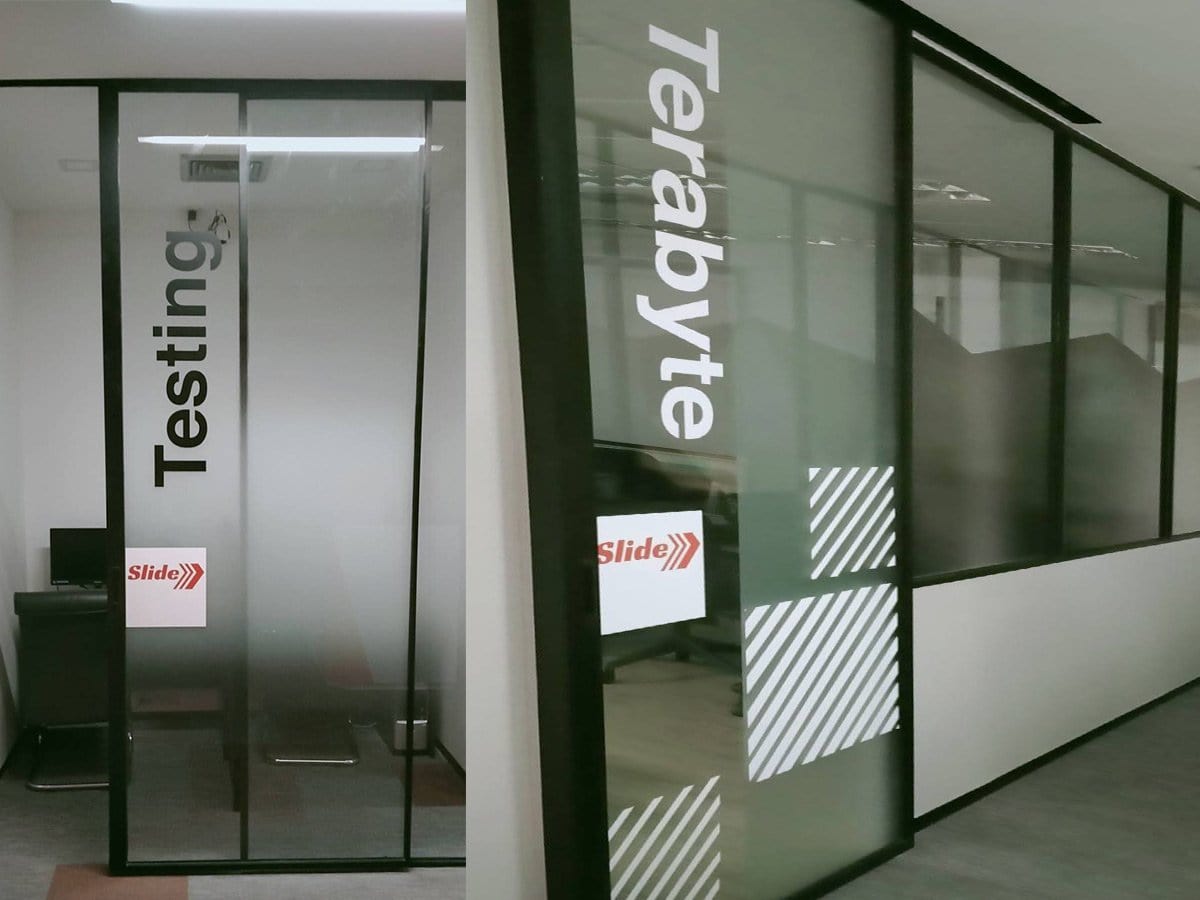 สติ๊กเกอร์ฝ้า ติดกระจก ฟิล์มฝ้าติดกระจก - Octopus Media Solutions