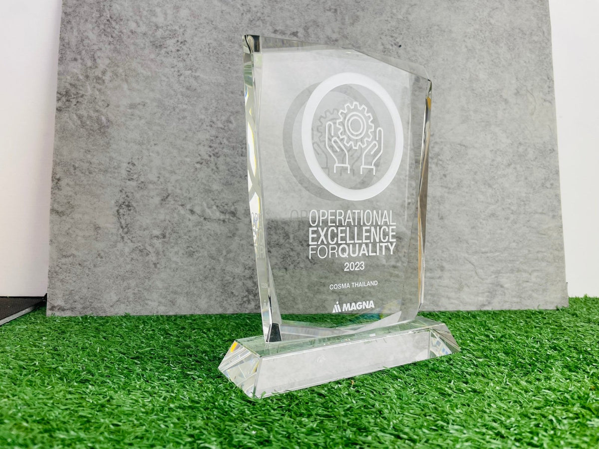 โล่รางวัล Acrylic Trophy Award อะคริลิคใส พิมพ์คมชัด ดีไซน์หรูหรา เหมาะสำหรับงานมอบรางวัล เกียรติยศ การแข่งขัน และงานองค์กร