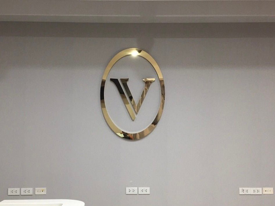 ป้ายสแตนเลส ทองเงา Mirror สวยหรู ทนทาน ใช้สำหรับป้ายชื่อบริษัท โลโก้องค์กร และตกแต่งอาคาร