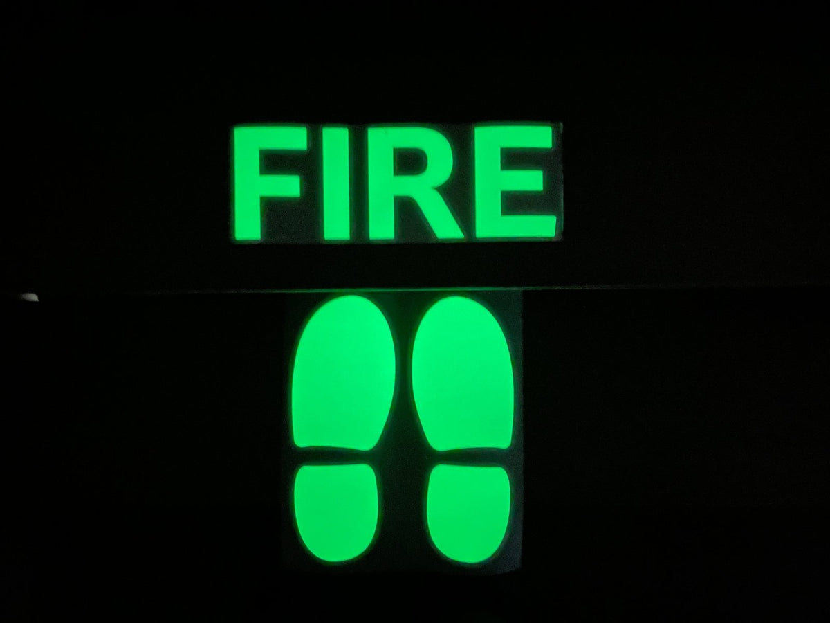 สติ๊กเกอร์เรืองแสง พรายน้ำ Glow in the Dark Sticker มองเห็นชัดในที่มืด เหมาะสำหรับงานตกแต่ง ป้ายความปลอดภัย และงานดีไซน์