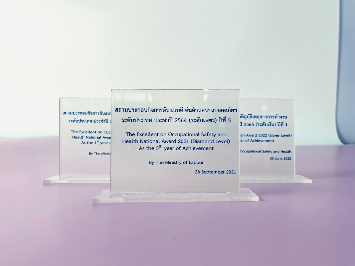 ป้ายอะคริลิคตั้งโต๊ะ และกรอบรูปอะคริลิคใส พิมพ์คมชัด ดีไซน์หรูหรา เหมาะสำหรับป้ายราคา เมนูร้านอาหาร และงานตกแต่ง