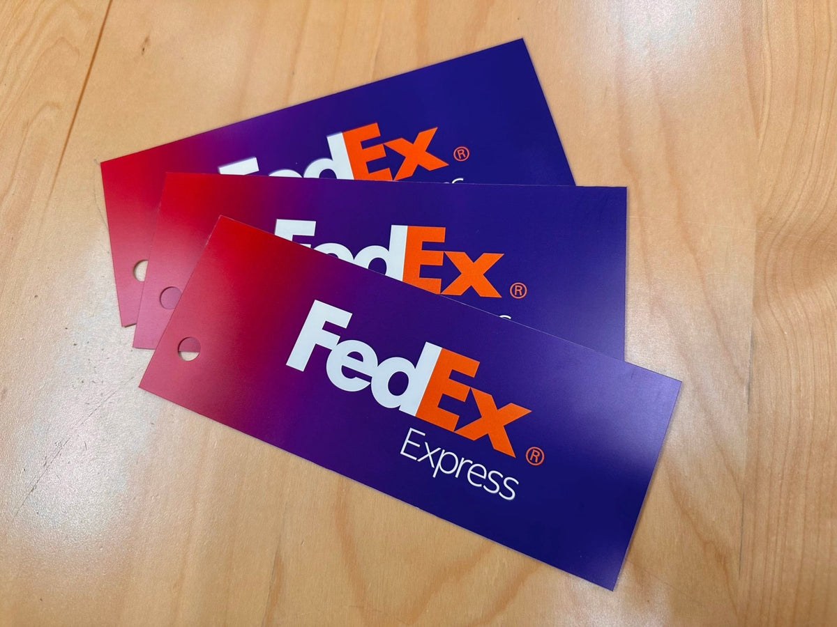 ป้ายแท็ก ป้าย Tag พิมพ์คมชัด ใช้เป็นป้ายสินค้า ป้ายราคา หรือป้ายโลโก้ เหมาะสำหรับร้านค้า งานอีเวนต์ และการโปรโมชันสินค้า