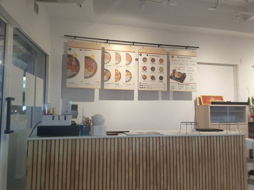 ป้ายเมนูอาหาร ป้ายราคา สำหรับติดผนังและตั้งโต๊ะ พิมพ์คมชัด ใช้งานสะดวก เหมาะสำหรับร้านอาหาร คาเฟ่ และร้านค้า