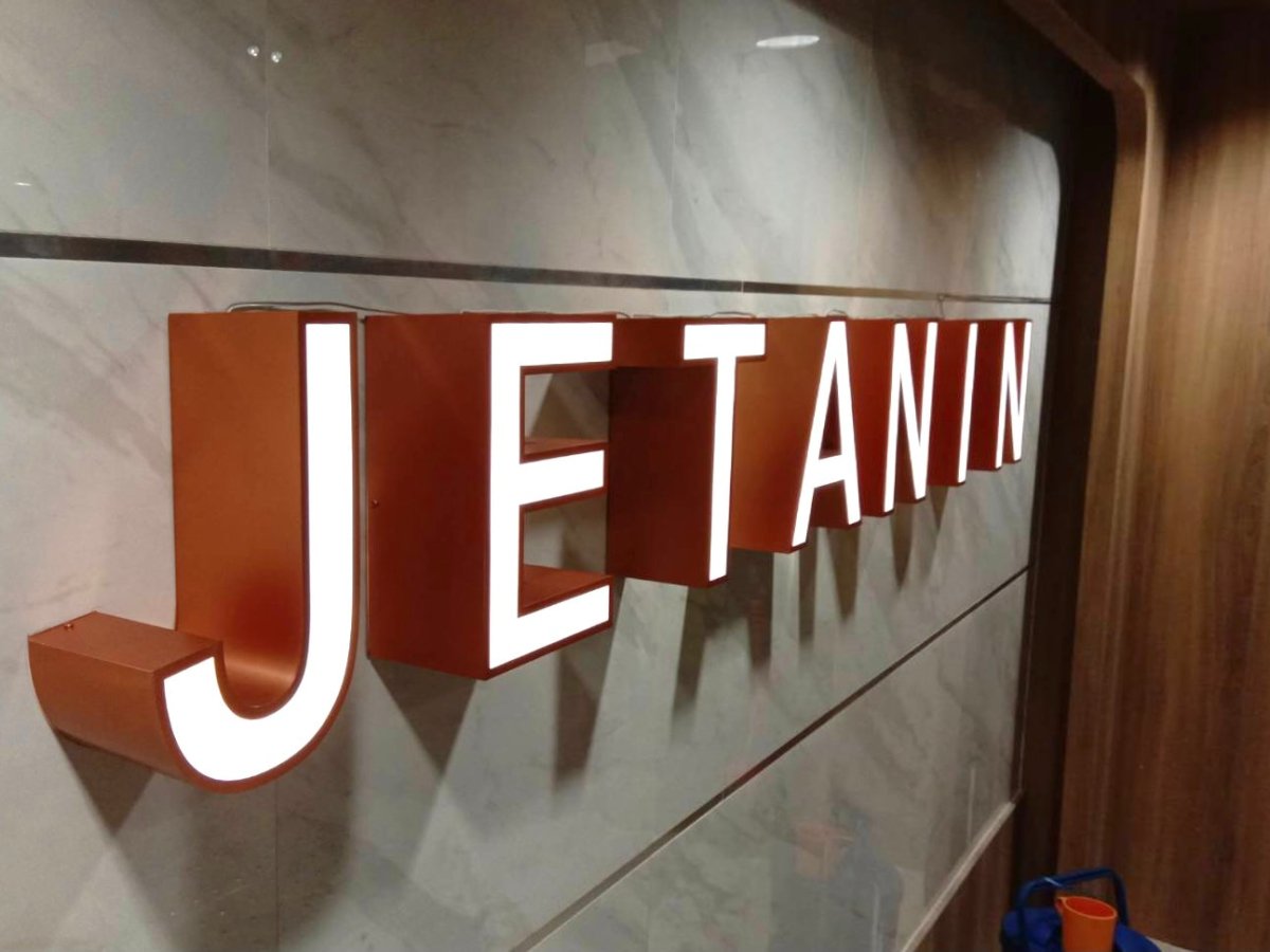 ป้ายโลโก้ติดอาคาร และป้ายโรงพยาบาล ดีไซน์สวย ทนทาน มองเห็นชัดเจน เหมาะสำหรับองค์กร สำนักงาน อาคารพาณิชย์ และสถานพยาบาล