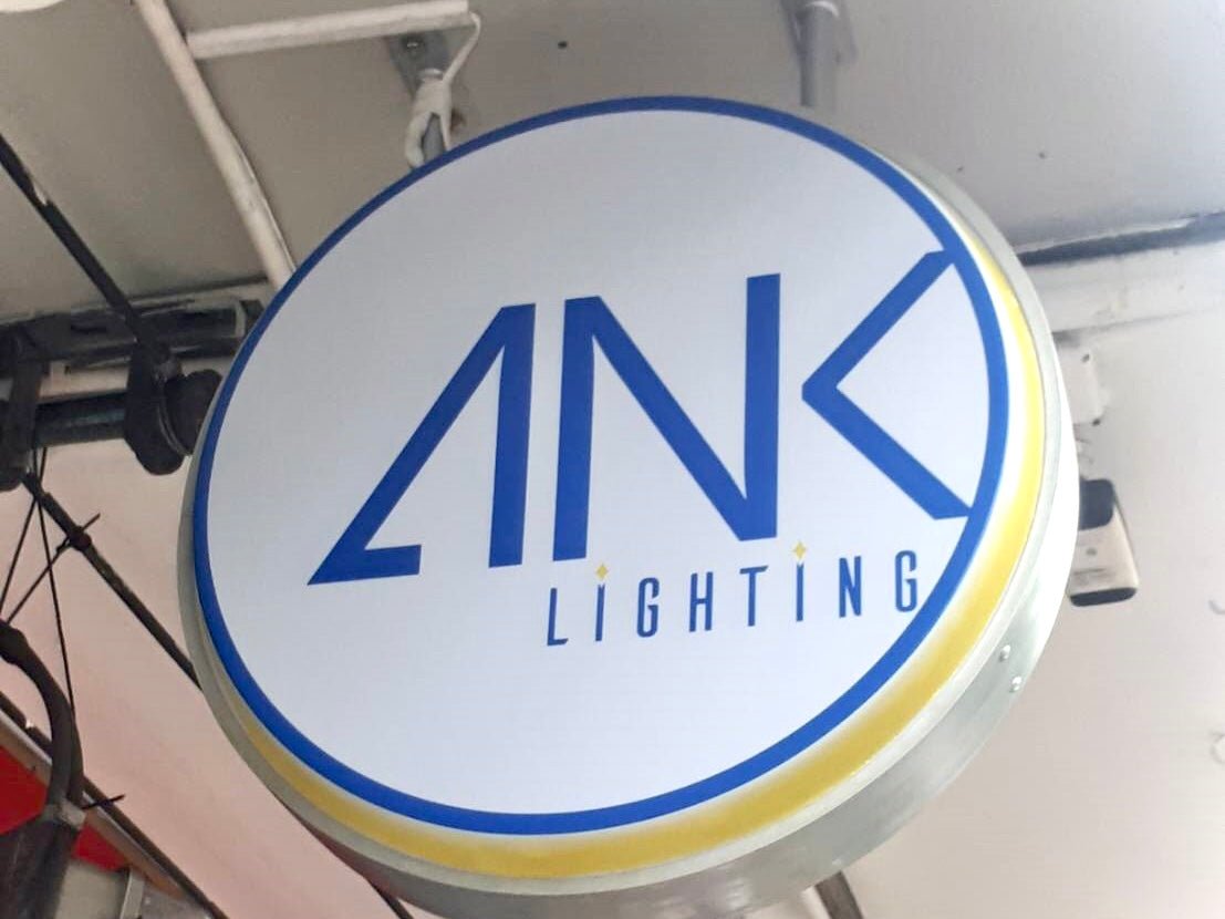 ป้ายไฟสำเร็จรูป Light Box ดีไซน์กะทัดรัด ติดตั้งง่าย สว่างคมชัด เหมาะสำหรับป้ายโฆษณา หน้าร้าน และงานโปรโมชัน