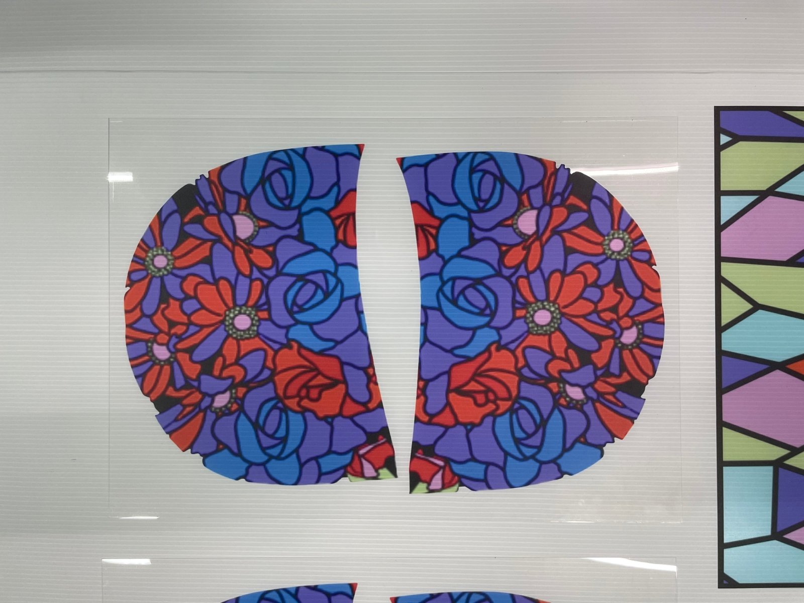 พิมพ์แผ่นใส พิมพ์พลาสติกใส และป้ายพลาสติก พิมพ์คมชัด ทนทาน โปร่งใส เหมาะสำหรับงานป้าย งานตกแต่ง และบรรจุภัณฑ์สินค้า