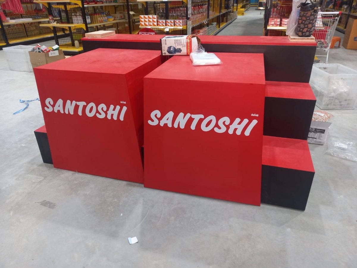 ชั้นวางสินค้าราคาถูก เชลฟ์ดิสเพลย์ Shelf Display แข็งแรง น้ำหนักเบา เหมาะสำหรับโชว์สินค้าในร้านค้า และงานอีเวนต์