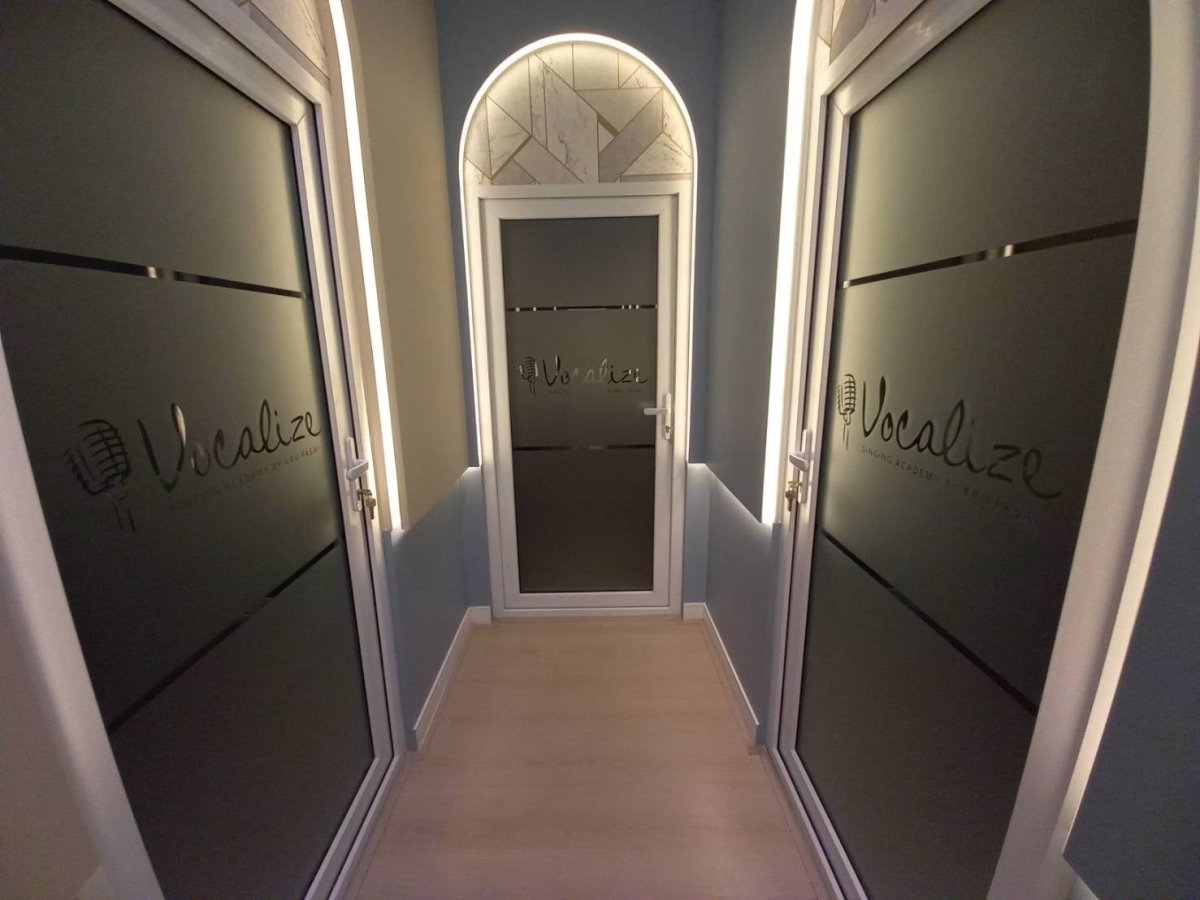 สติ๊กเกอร์ฝ้าขุ่นเรียบ ติดกระจก Sticker Froasted ฟิล์มฝ้าติดกระจกกันแสงแดด สติ๊กเกอร์ติดออฟฟิศ