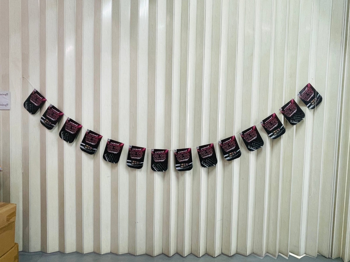 ธงราว Bunting Flag พิมพ์สีสดคมชัด น้ำหนักเบา แข็งแรง เหมาะสำหรับงานอีเวนต์ งานเทศกาล งานโปรโมชัน และตกแต่งหน้าร้าน