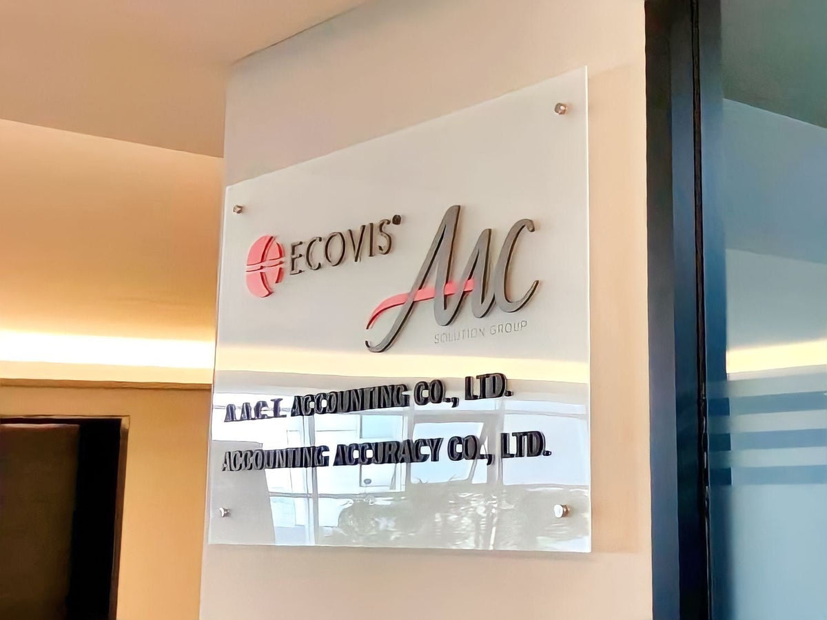 ป้ายอะคริลิคหมุดลอย Standoff ดีไซน์โมเดิร์น พิมพ์คมชัด เหมาะสำหรับป้ายบริษัทและสำนักงาน