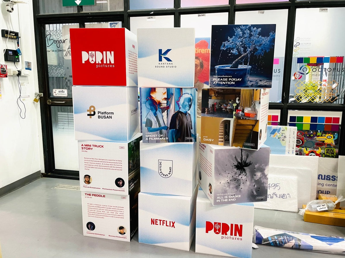 กล่องลูกเต๋า กล่องฟิวเจอร์บอร์ดทรงลูกเต๋า พิมพ์คมชัด เหมาะสำหรับงานอีเวนต์ และดิสเพลย์สินค้า