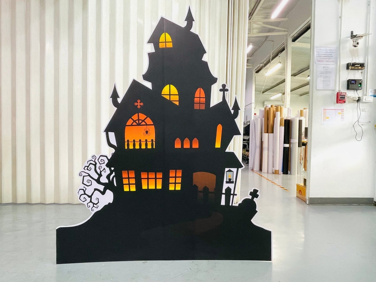 สแตนดี้ไดคัท Standee Die-Cut พิมพ์คมชัด น้ำหนักเบา ไดคัทตามแบบ เหมาะสำหรับงานอีเวนต์ โปรโมชัน และป้ายโฆษณา