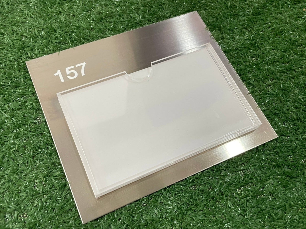 กรอบอะคริลิคสอดเอกสาร โปร่งใส แข็งแรง ใช้งานง่าย เหมาะสำหรับสำนักงาน โรงแรม และอาคารพาณิชย์