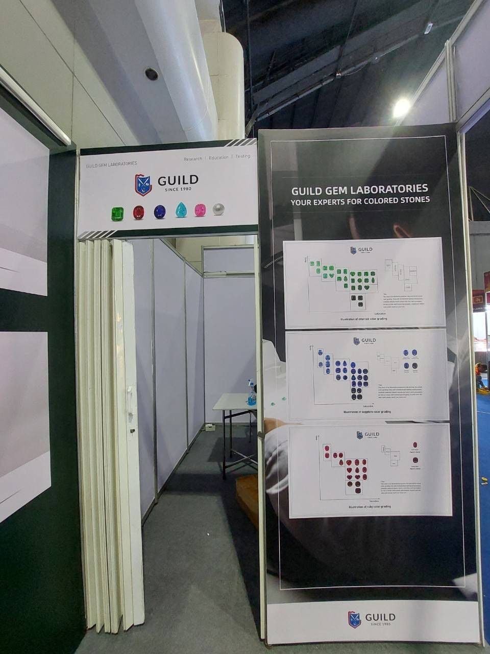 ป้ายโฟมบอร์ดติดผนังบูธงานแสดงสินค้า Expo พิมพ์คมชัด น้ำหนักเบา เหมาะสำหรับงานอีเวนต์