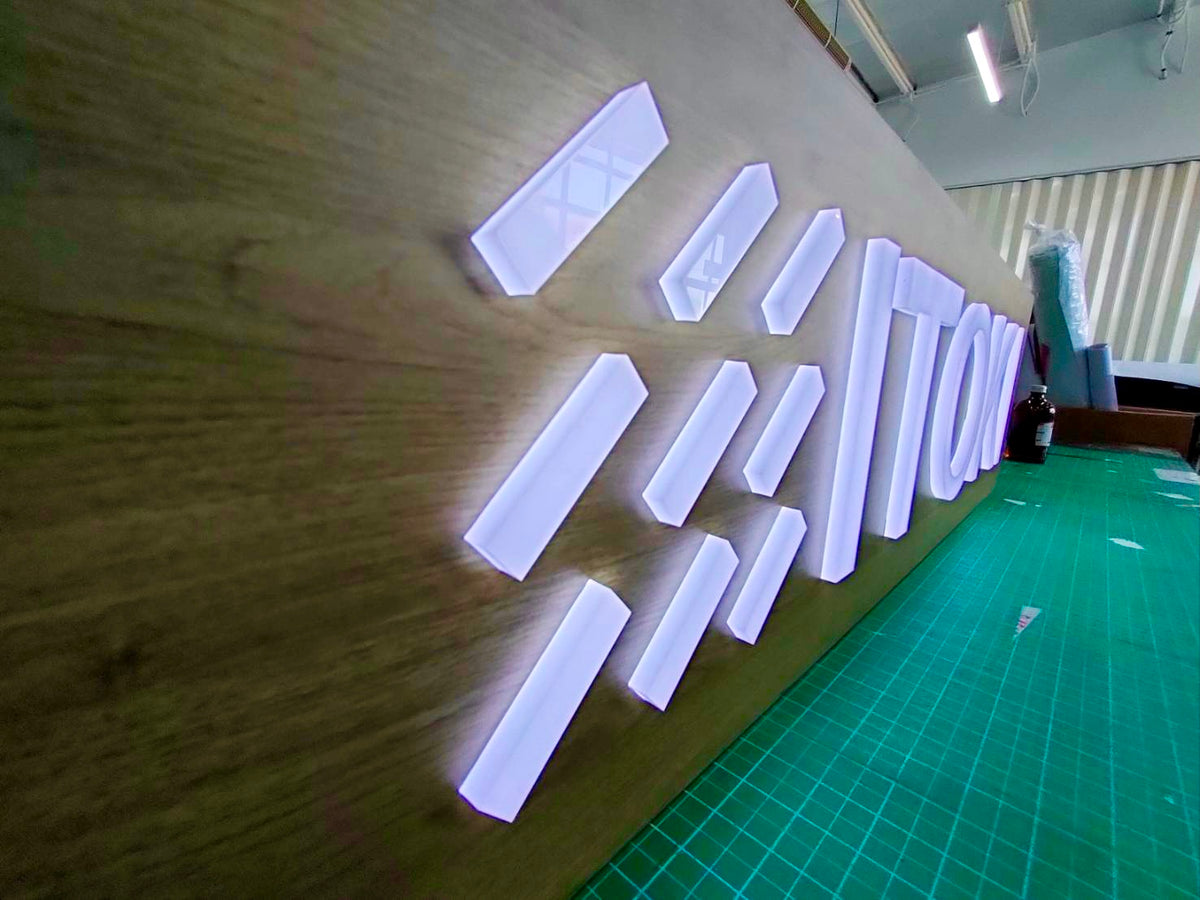 ป้าย Vision Mission แสดงวิสัยทัศน์และพันธกิจองค์กร พิมพ์คมชัด ดีไซน์สวย เหมาะสำหรับออฟฟิศ บริษัท โรงงาน และสถานศึกษา