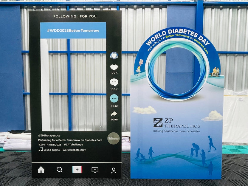 กรอบป้าย Instagram และ Facebook ดีไซน์เหมือนหน้าฟีดโซเชียล เหมาะสำหรับงานอีเวนต์ งานถ่ายภาพ และกิจกรรมโปรโมชัน