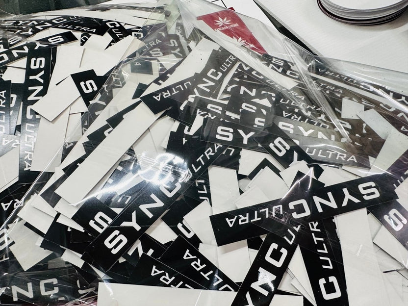 สติ๊กเกอร์โลโก้ตัดตามแบบ