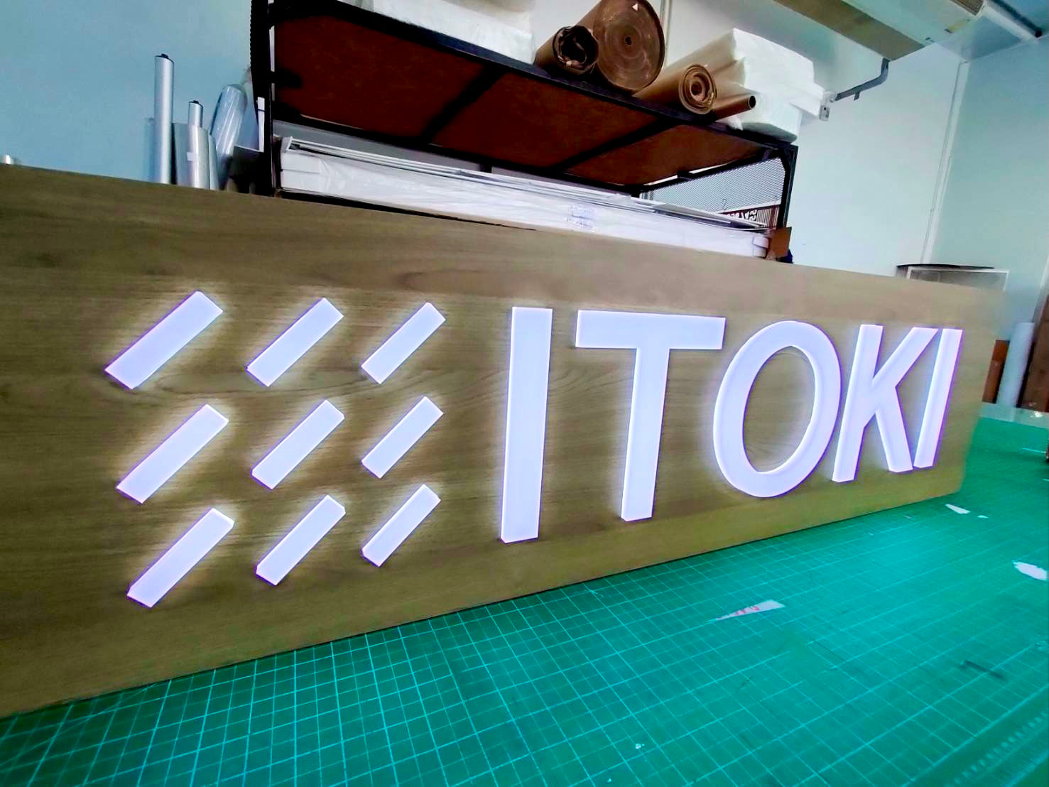 ป้าย Vision Mission แสดงวิสัยทัศน์และพันธกิจองค์กร พิมพ์คมชัด ดีไซน์สวย เหมาะสำหรับออฟฟิศ บริษัท โรงงาน และสถานศึกษา